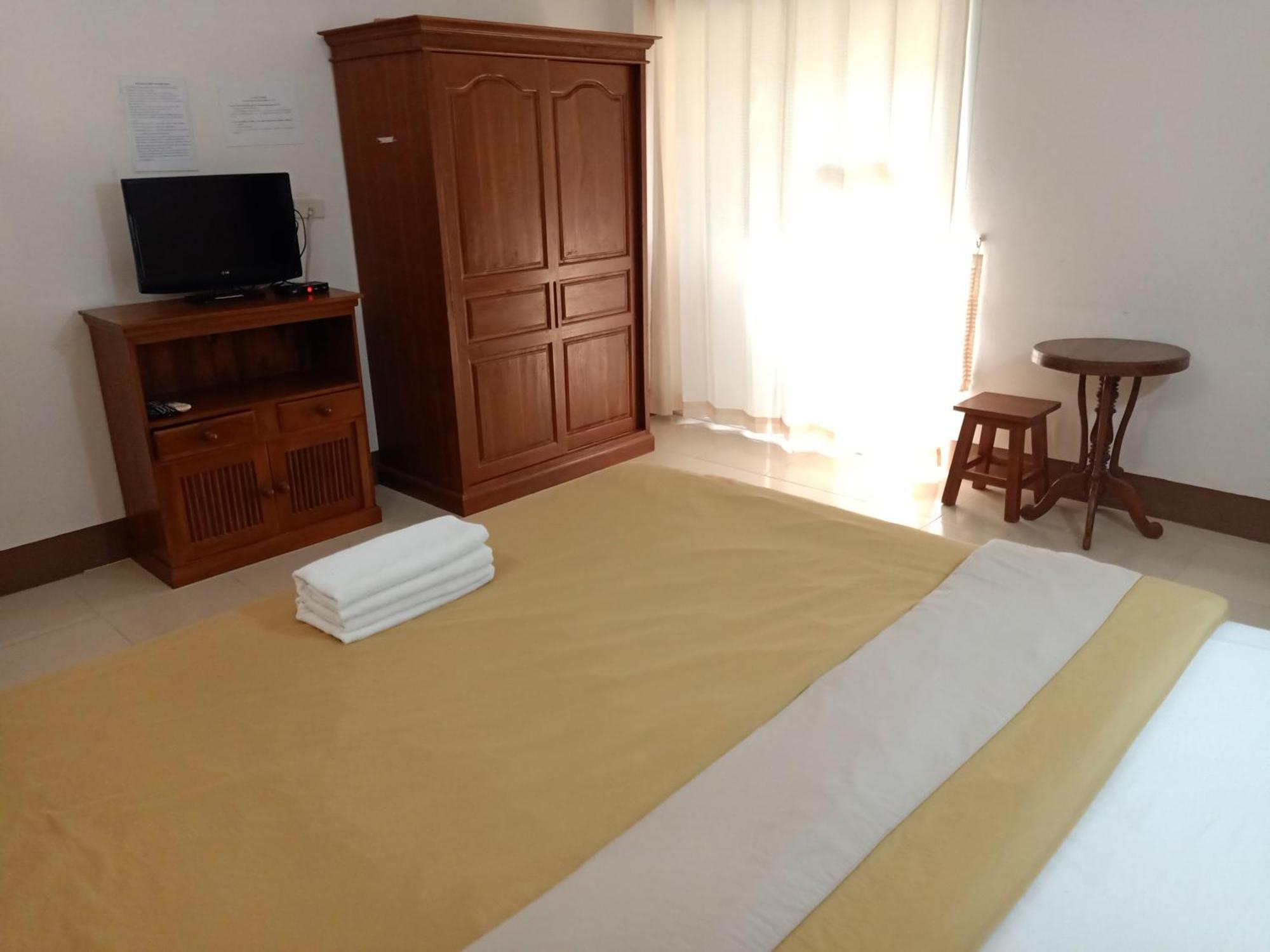 Phumchan Place Hotel パヤオ エクステリア 写真